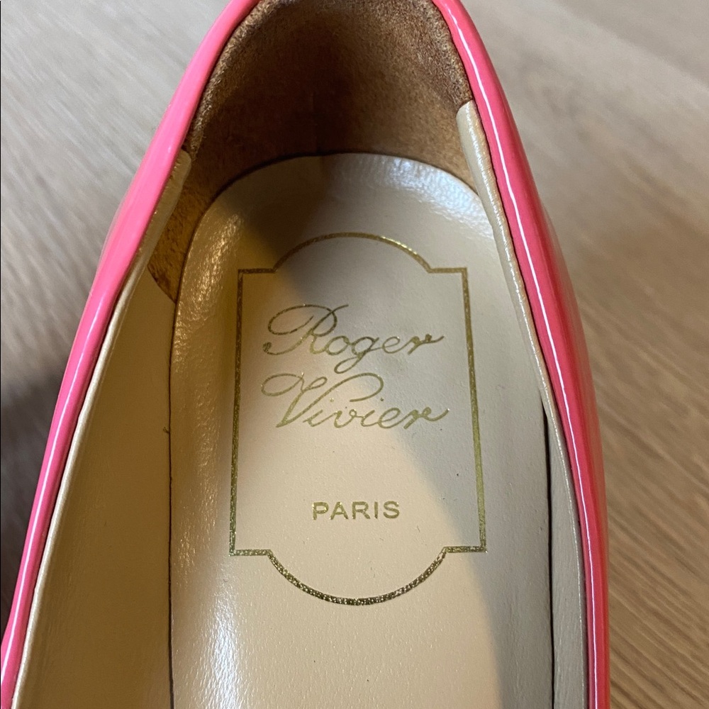Roger Vivier Pink Patent Leather Buckle Pumps Kitten Heel Designer Heels - Picture 5 of 14